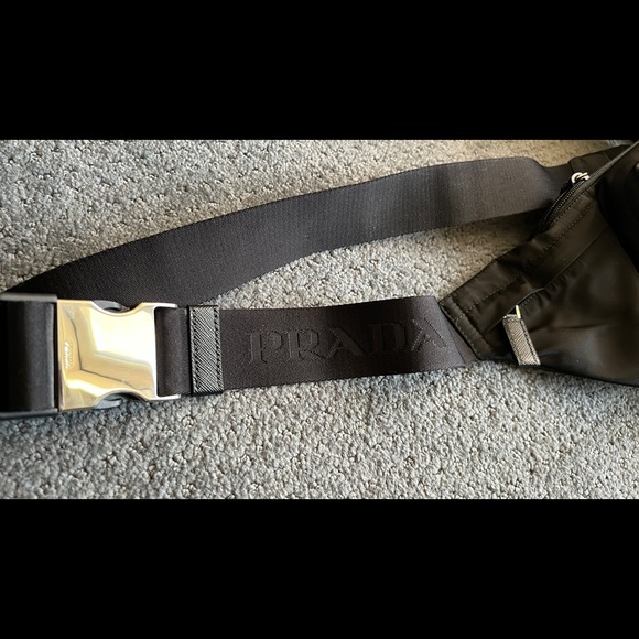 Prada Tessuto Nylon Montagna Belt Bag Black - Picture 4 of 7